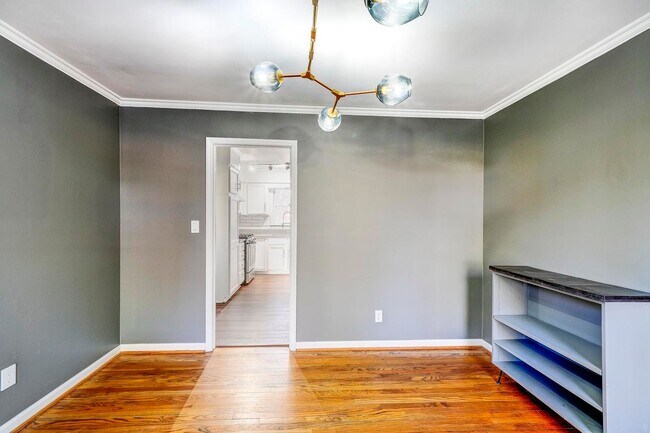 Foto del edificio - 5608 Frenchmans Creek Dr.