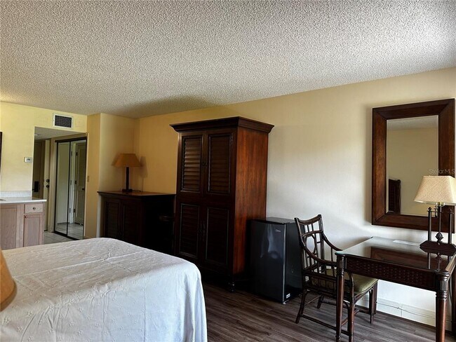 Foto del edificio - 29129 Bay Hollow Dr
