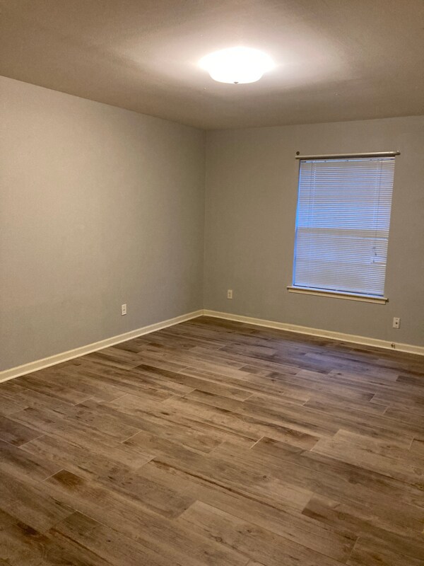 Building Photo - 3730 Fairfield Ave