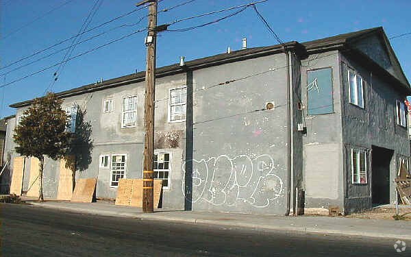 Foto del edificio - 203 Bissell Ave