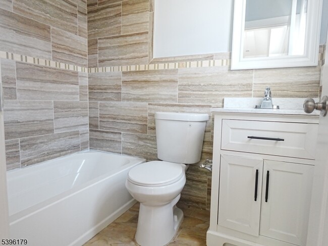 Foto del edificio - 57 N 15th St