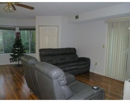 Foto del edificio - 750 Whittenton St
