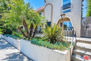 Foto del edificio - 8025 Redlands St