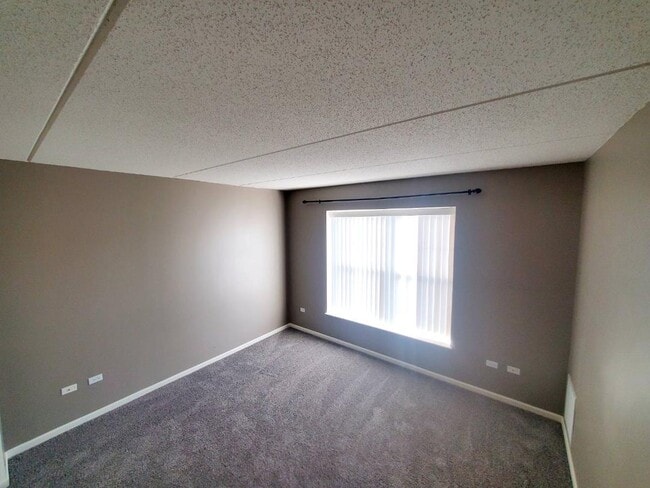 Building Photo - 656 Pearson St