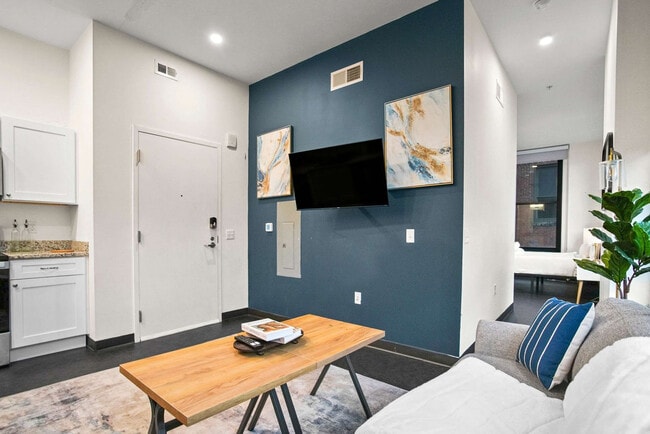 Building Photo - 209 9th St