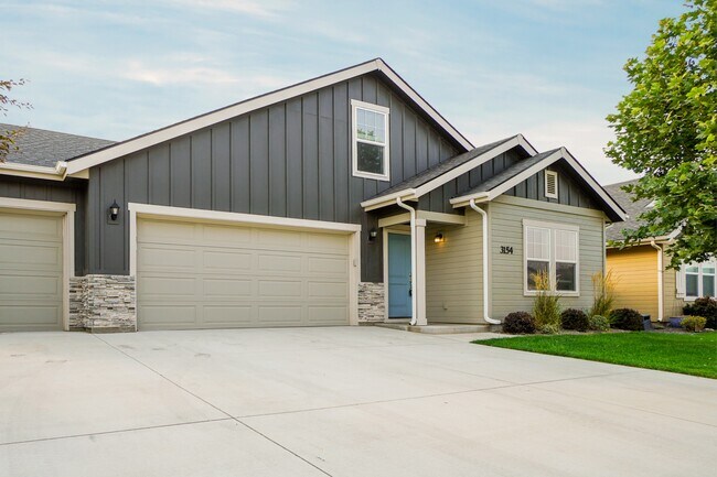 Building Photo - 3154 N Greengate Wy