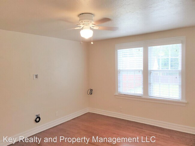 Foto del edificio - 5 br, 2 bath House - 1415 N Miller Blvd