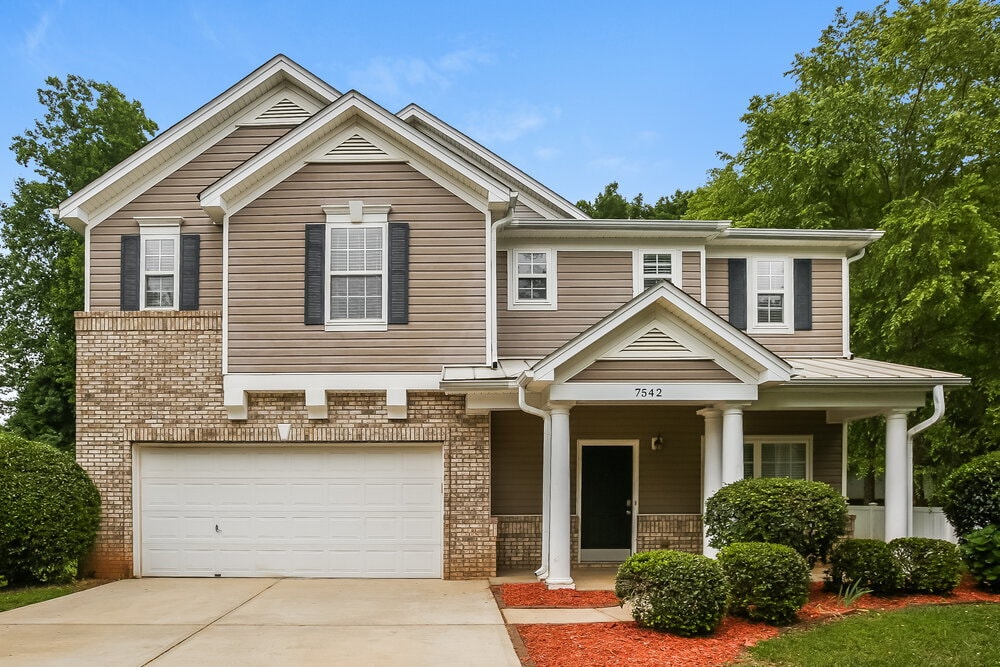 Primary Photo - 7542 Brookwood Valley Ln