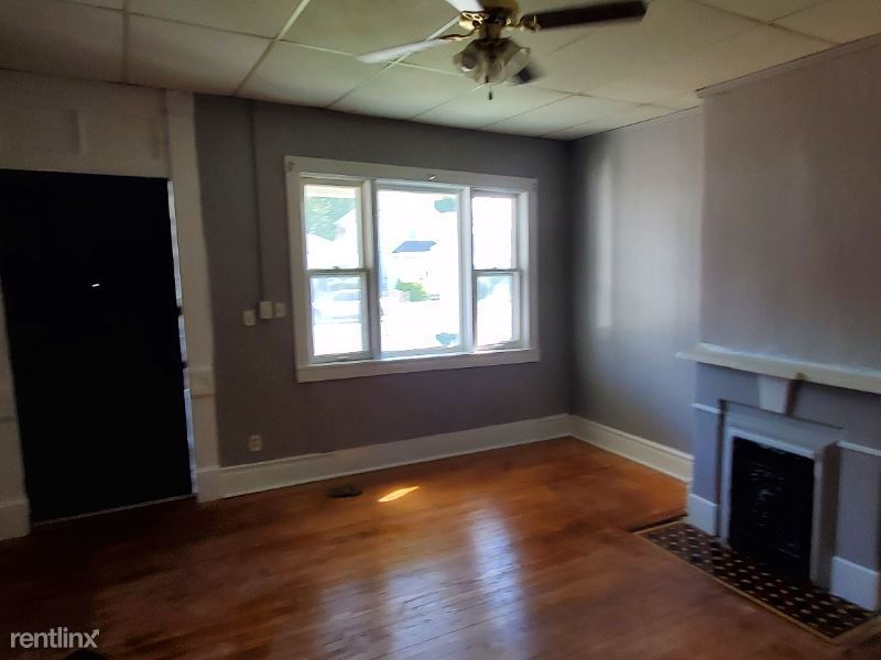 Primary Photo - 2521 Griffiths Ave