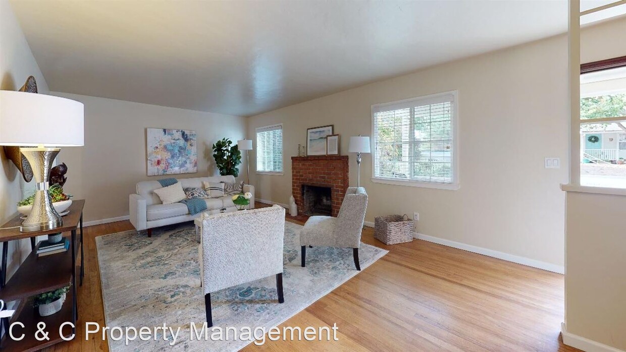Primary Photo - 3 br, 1 bath House - 57 Melway Circle