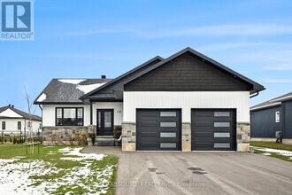Building Photo - 18 Morrison Dr