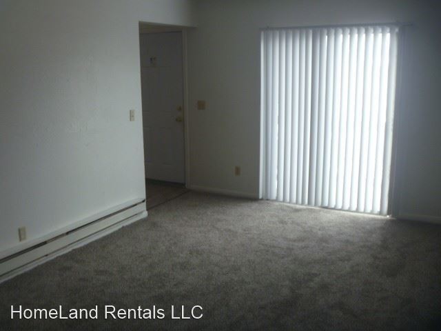 Building Photo - 1100 E Cedar St