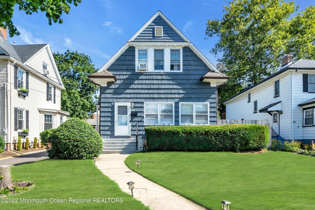 84 McLaren St Unit 1, Red Bank, NJ 07701 Room for Rent in Red Bank