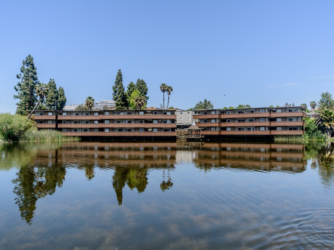 The Lakes Apartments in Concord, CA