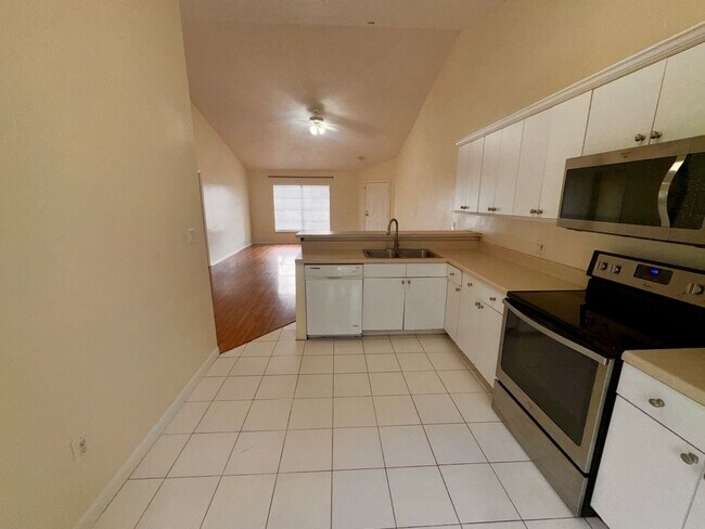 Foto del edificio - 3651 N Goldenrod Rd