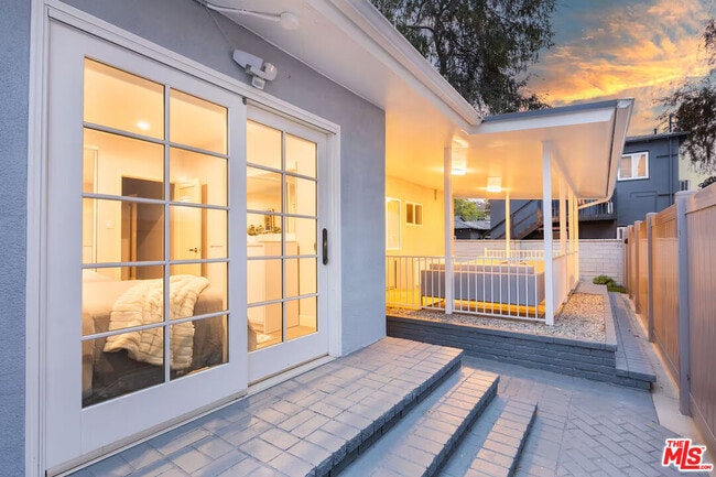 Building Photo - 5147 Fulton Ave