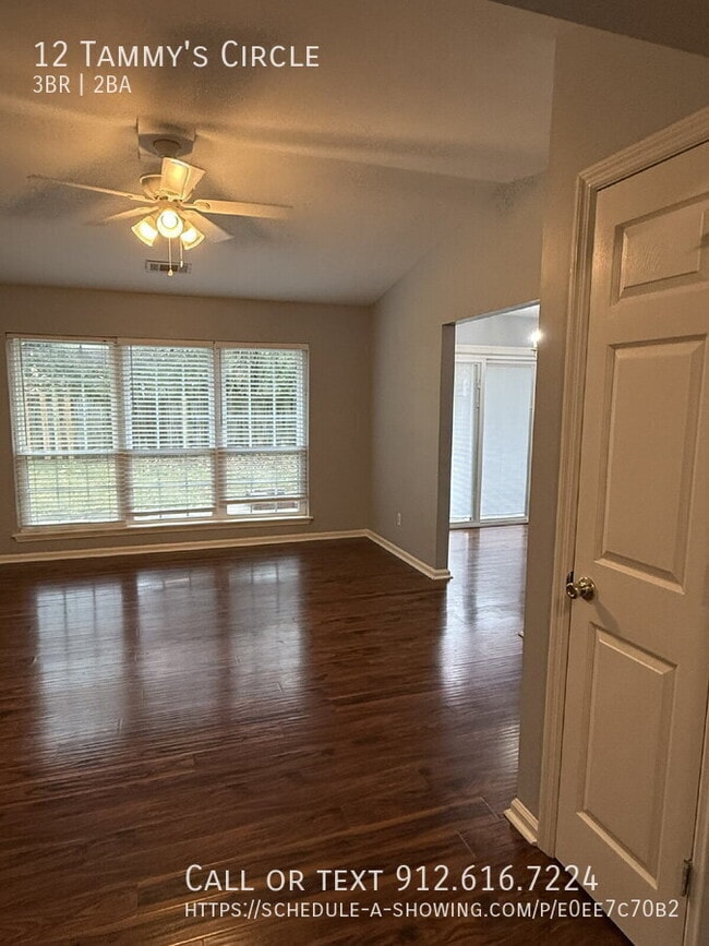 Foto del edificio - 12 Tammy's Cir