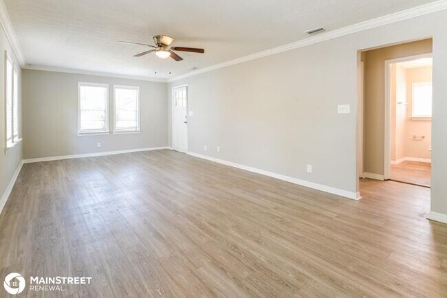 Foto del edificio - 2009 E Henry Ave, Tampa, FL 33610