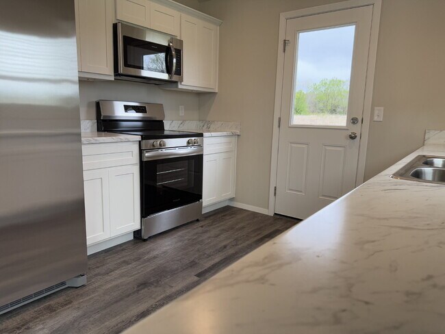 Foto del edificio - 3 Bed, 2 Bath Home in Beggs