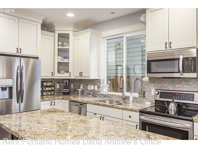 Foto del edificio - 3 br, 2.5 bath House - 4206 NE 81st Avenue