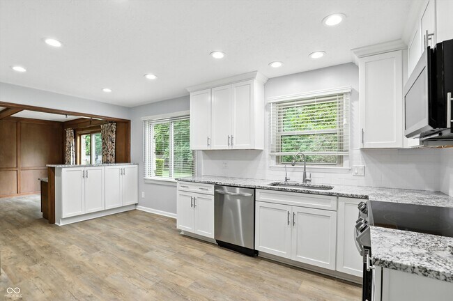 Foto del edificio - 781 Dayton Dr