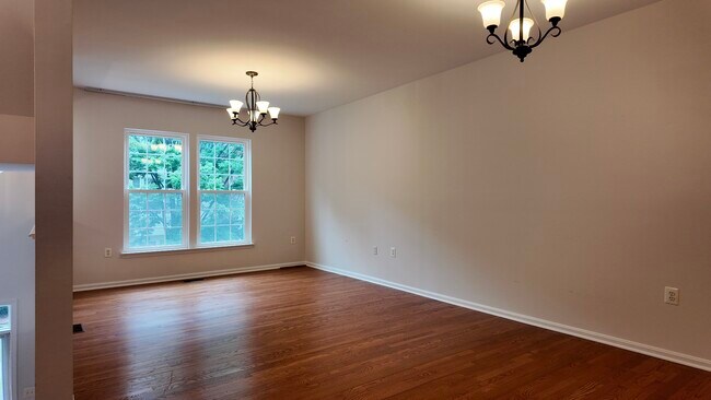 Sala de estar - 4094 Fountainside Ln