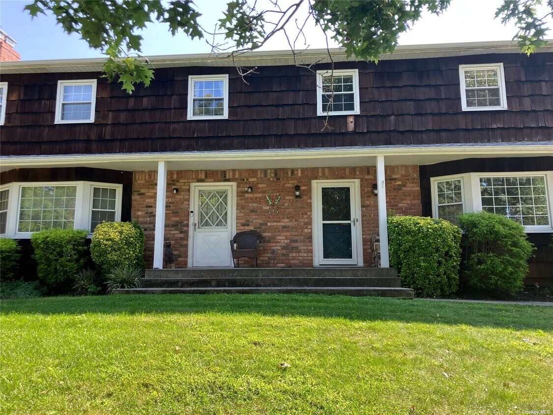 Primary Photo - 14 Sundale Ct