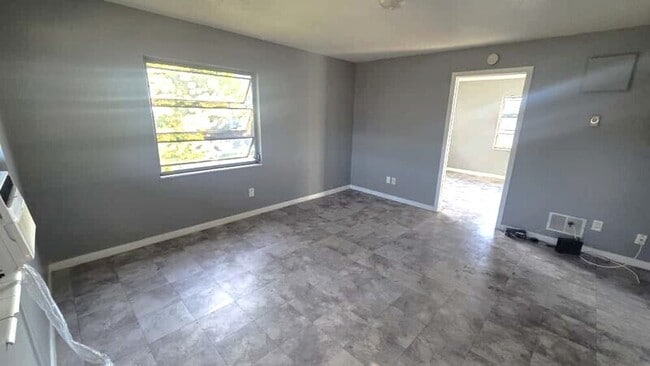 Photo - 218 S Tampa Ave Apartment