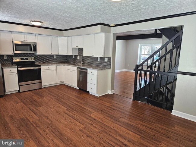 Foto del edificio - 10717 Glen Hannah Dr