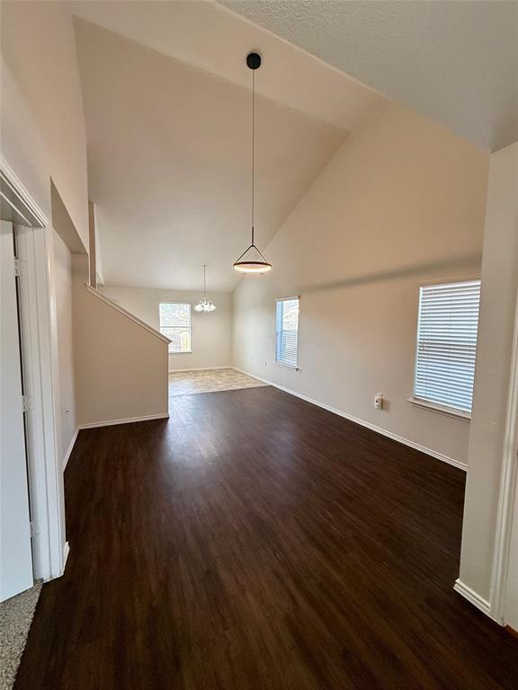 Foto del edificio - 18304 Belfry Pass