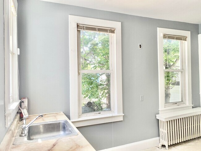 Foto del edificio - 19 Nelson Ave