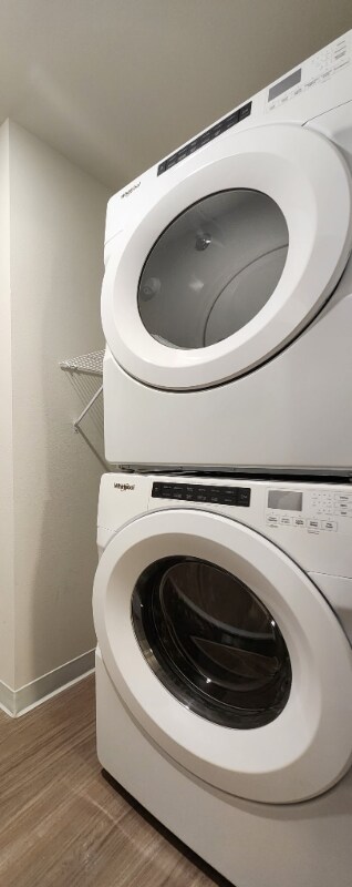 Foto del edificio - 211 1st Ave NW