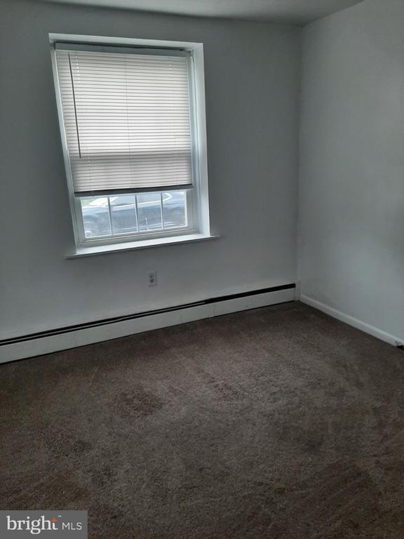 Foto principal - 122 S Hellertown Ave