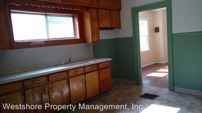 Building Photo - 3 br, 2 bath House - 657 Allen Ave.