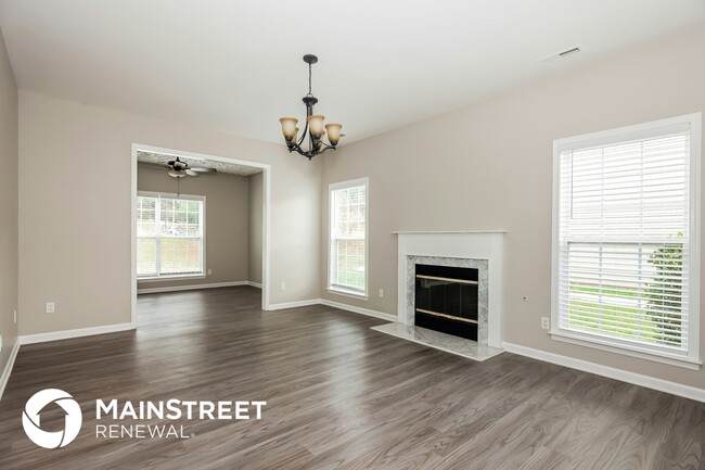Foto del edificio - 110 Poplar Woods Dr