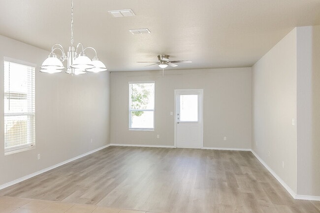 Building Photo - 7811 Paraiso Crest