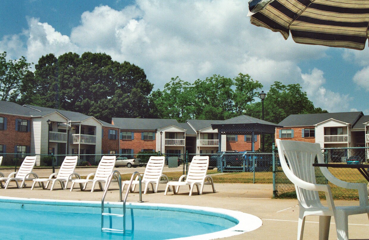 Old Town Square Apartments Apartments in Daleville, AL