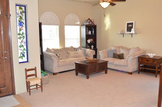 Foto del edificio - BARKLEY RANCH POOL HOME!