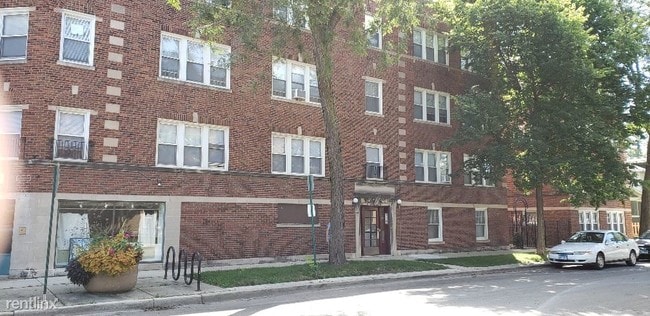 Building Photo - 910 Lyman Ave