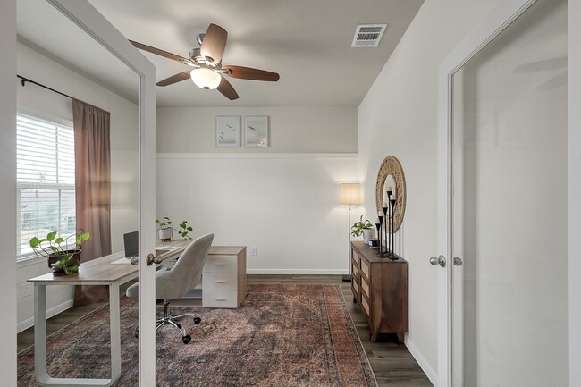 Foto del edificio - 679 Red Elm Ln