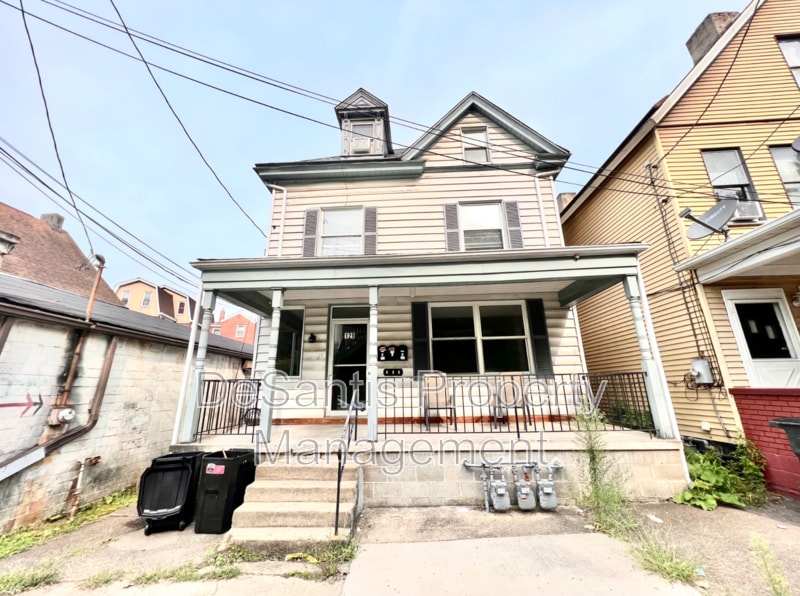 129 Mc Ginnis Ave Unit 3, Pitcairn, PA 15140 Condo for Rent in Pitcairn, PA