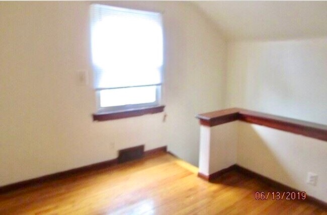 Building Photo - 9219 McKinney St