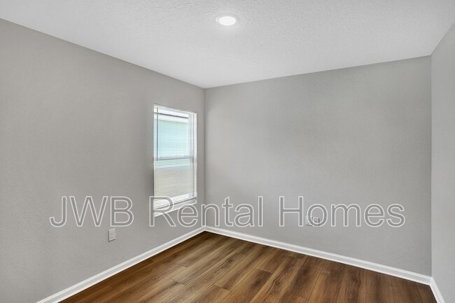 Building Photo - 5448 Chenango Blvd