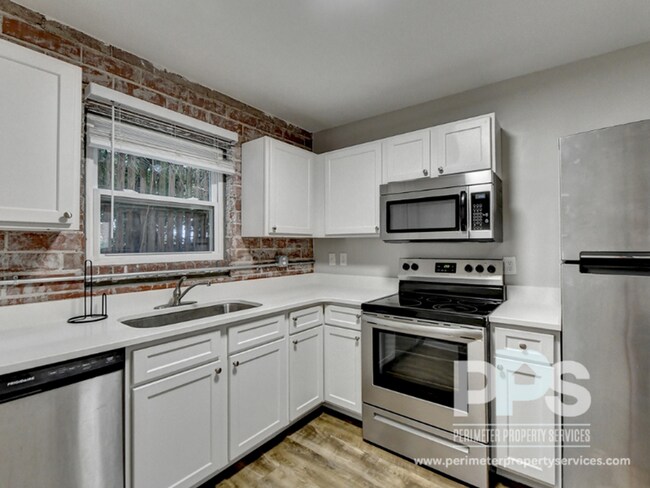 Foto del edificio - 217 Lampkin St NE