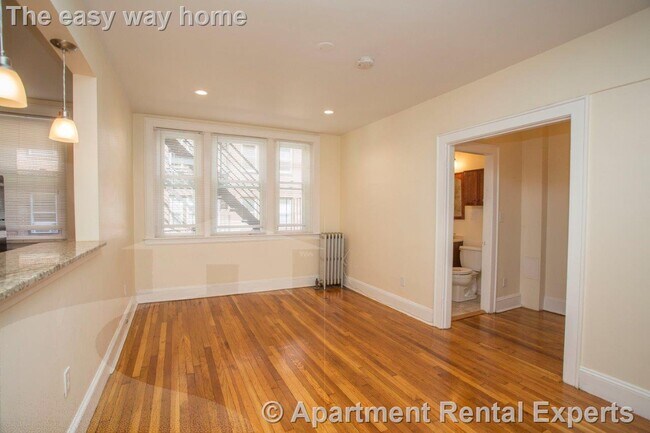 Building Photo - 136 Highland Ave