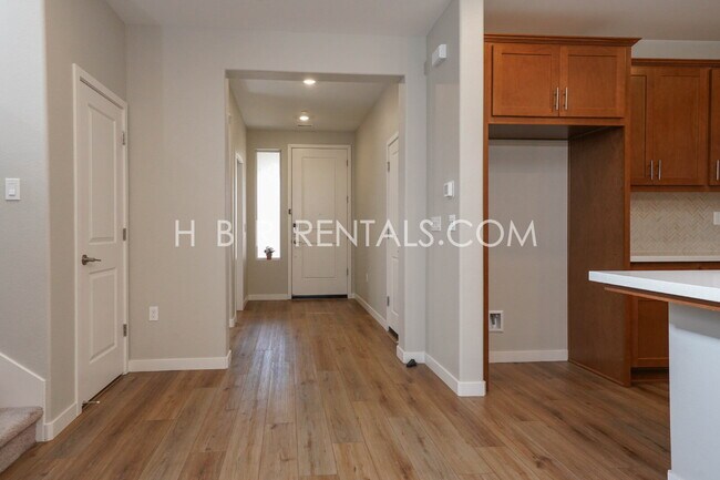 Foto del edificio - 1038 Osprey Dr