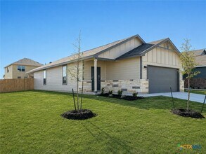 Building Photo - 2445 Ayers Dr