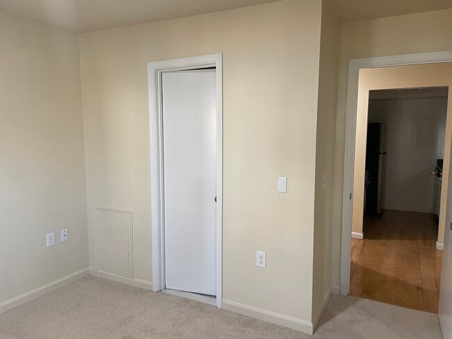 Building Photo - 18308 Streamside Drive