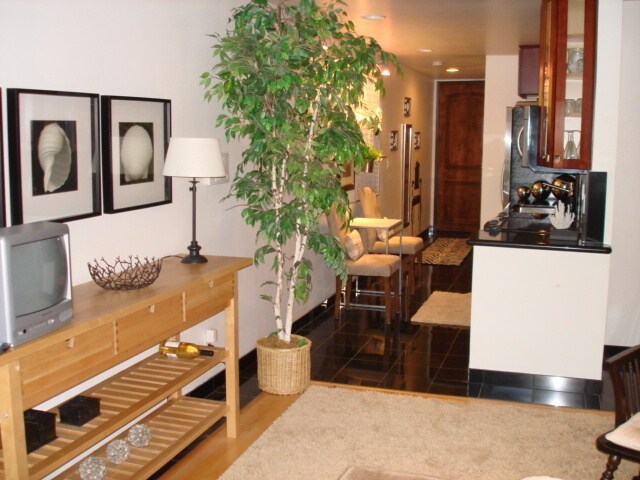 Foto del edificio - Gorgeous Studio in La Jolla Village!