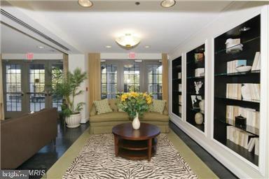 Foto del edificio - 485 Harbor Side St